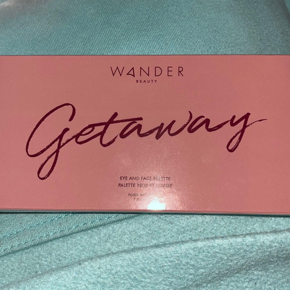 The color it so pretty and the brand is my favorite